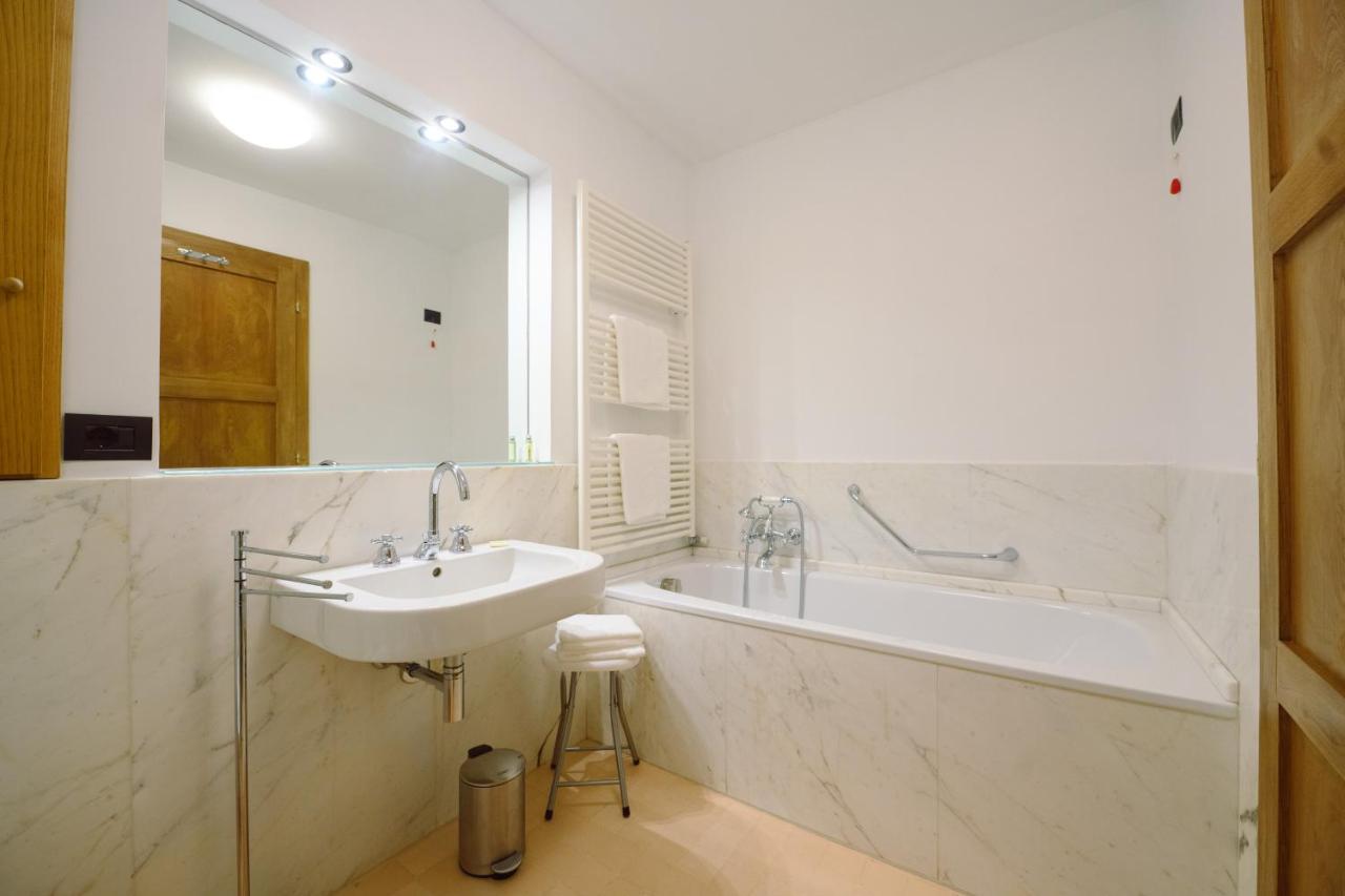 Palazzo Froussard B&B And Living Lucca Exterior foto