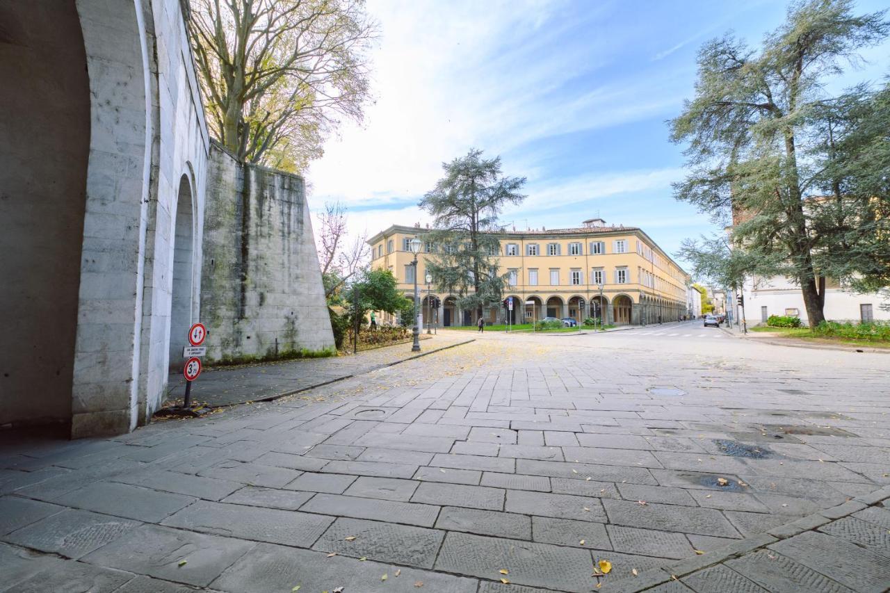 Palazzo Froussard B&B And Living Lucca Exterior foto